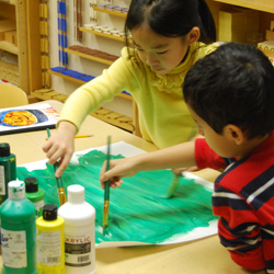 children painting